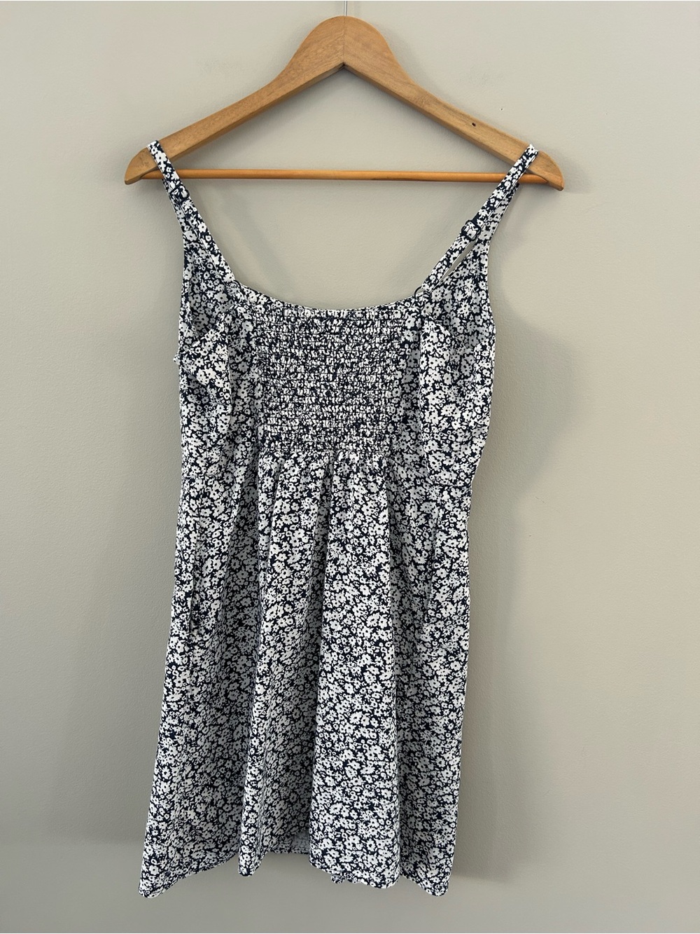 Old Navy Floral Navy White Linen Blend Sleeveless Pocket Mini Dress - Picture 3 of 4